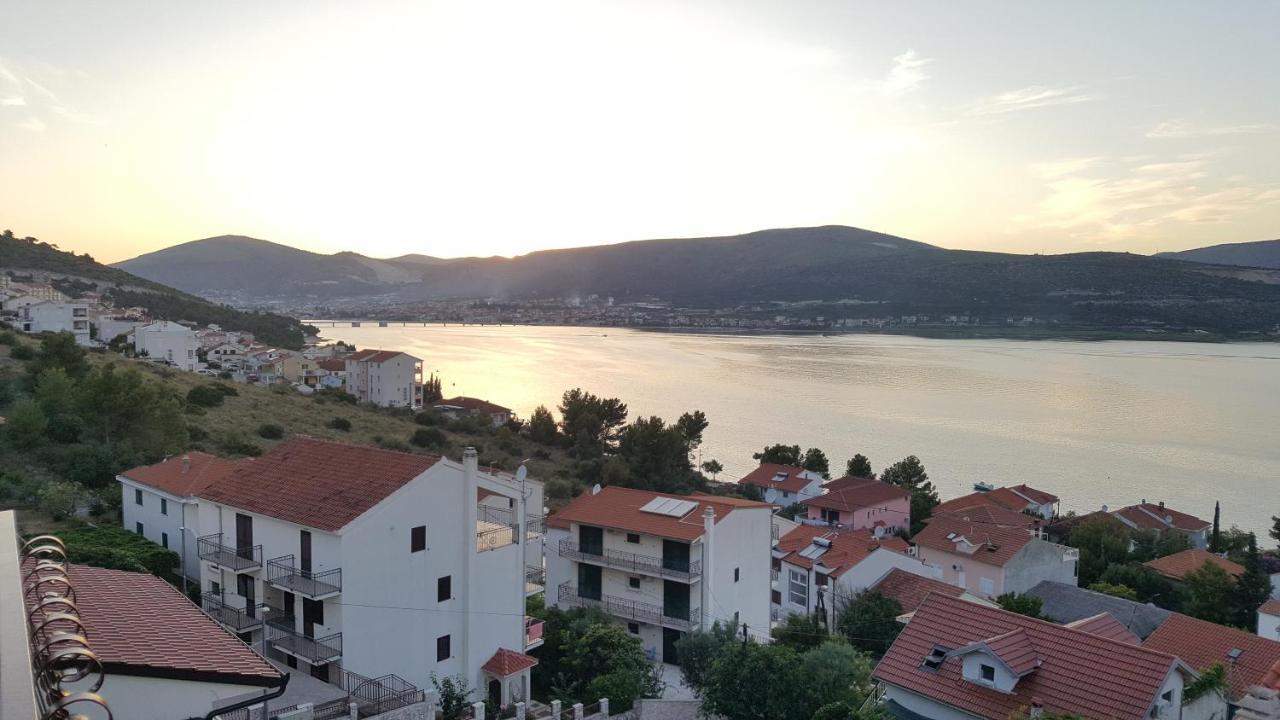 Apartments Zuzul - Trogir Exteriör bild